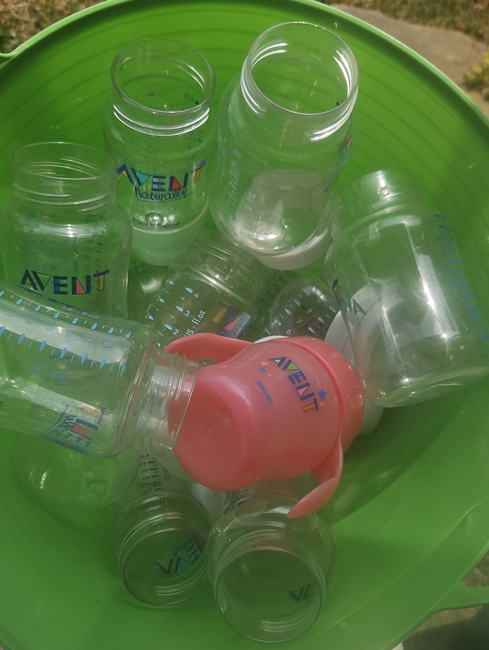 12 Avent Baby Bottles